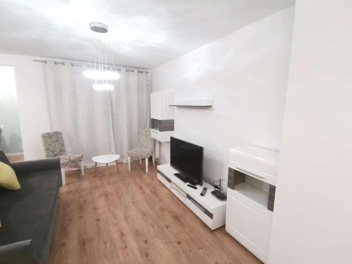 Maglonia Apartment Breslavia Esterno foto