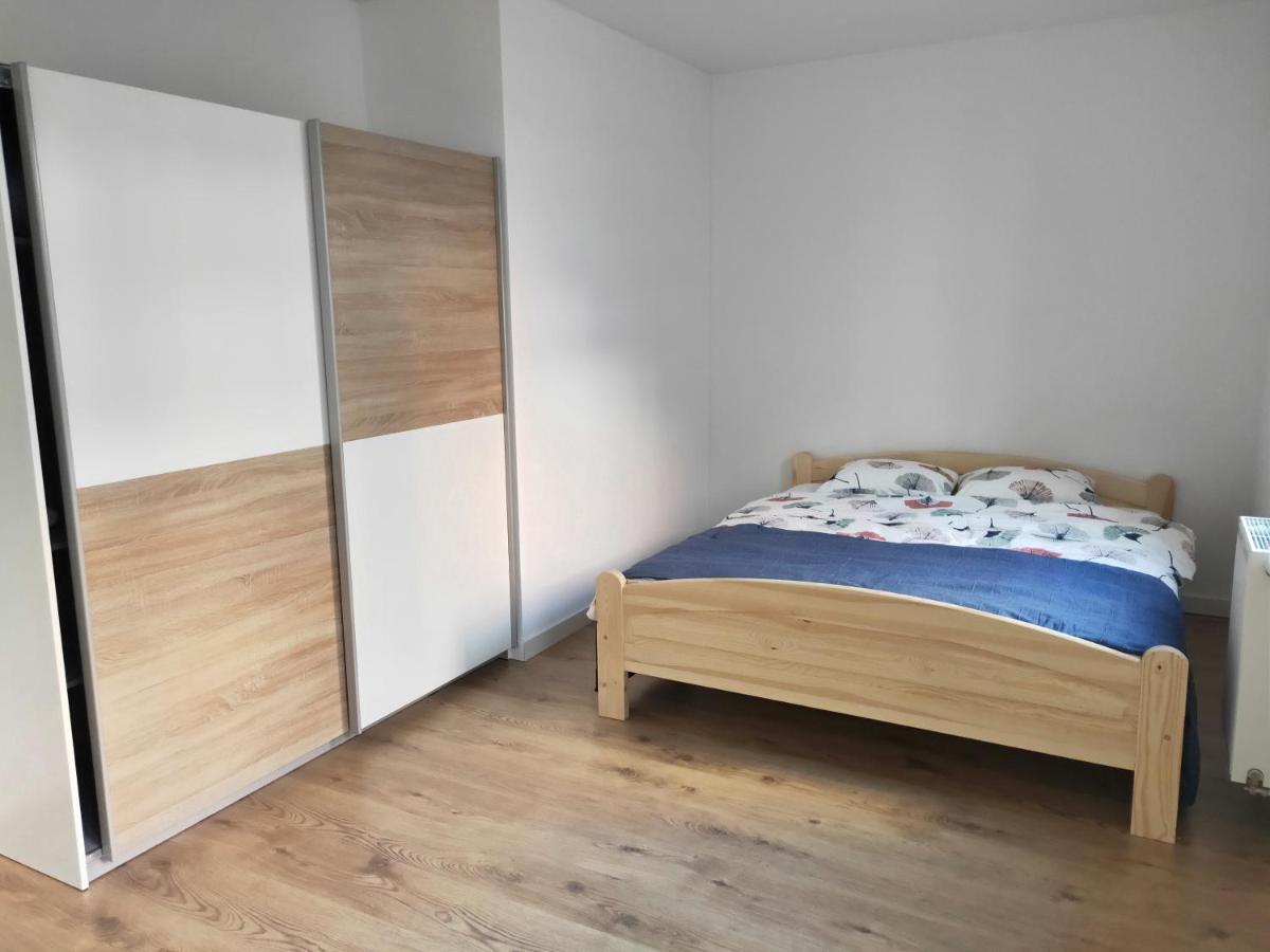 Maglonia Apartment Breslavia Esterno foto